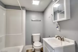 327 Schrock Pl SW, Massillon, OH 44647 - Photo 23