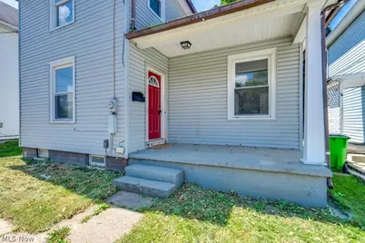327 Schrock Place SW, Massillon, OH 44647 - Photo 3