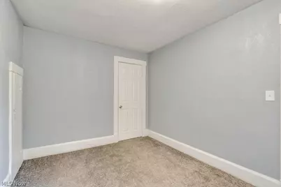 327 Schrock Place SW, Massillon, OH 44647 - Photo 25
