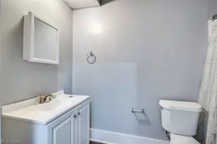 327 Schrock Pl SW, Massillon, OH 44647 - Photo 15