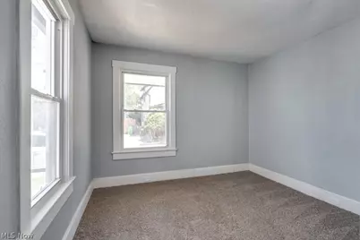 327 Schrock Place SW, Massillon, OH 44647 - Photo 17