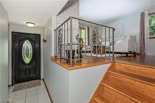 63 Shawondassee Dr, Timberlake, OH 44095 - Photo 3