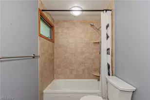 63 Shawondassee Dr, Timberlake, OH 44095 - Photo 27