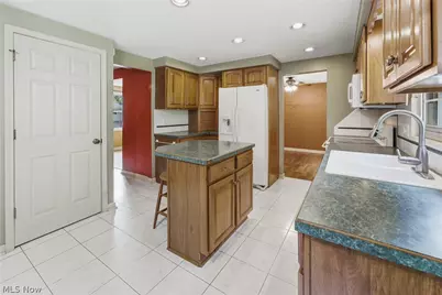 1717 Nutmeg Circle NE, Massillon, OH 44646 - Photo 7
