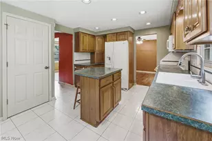 1717 Nutmeg Cir NE, Massillon, OH 44646 - Photo 7