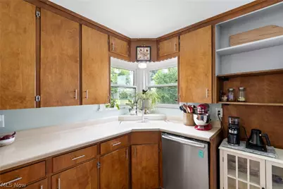 224 Ertle Avenue NE, Massillon, OH 44646 - Photo 9