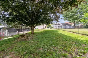 224 Ertle Ave NE, Massillon, OH 44646 - Photo 25