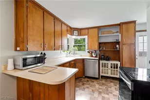 224 Ertle Ave NE, Massillon, OH 44646 - Photo 7
