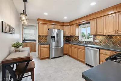 855 Nemet Drive, Green Hills, OH 44131 - Photo 9
