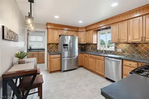 855 Nemet Dr, Green Hills, OH 44131 - Photo 9
