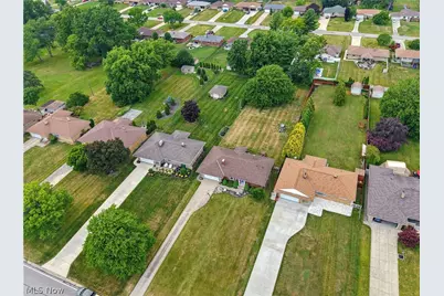 855 Nemet Drive, Green Hills, OH 44131 - Photo 3