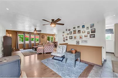 8276 Marianna Boulevard, Grandview Heights, OH 44147 - Photo 3