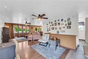 8276 Marianna Blvd, Grandview Heights, OH 44147 - Photo 3