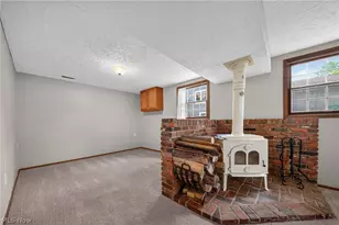 90 Meadowridge Dr, Geneva, OH 44041 - Photo 23