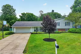 90 Meadowridge Dr, Geneva, OH 44041 - Photo 3