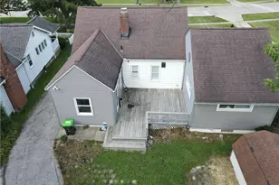 1703 E 300th St, Wickliffe, OH 44092 - Photo 5