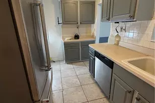 1703 E 300th St, Wickliffe, OH 44092 - Photo 7