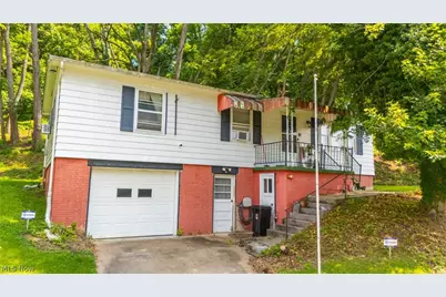 820 Mariann Drive, Martins Ferry, OH 43935 - Photo 3