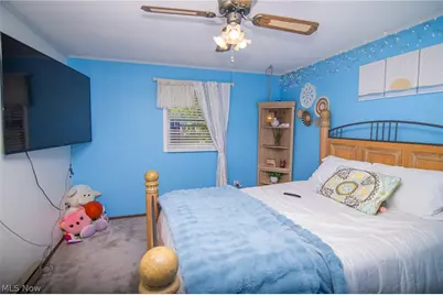 820 Mariann Drive, Martins Ferry, OH 43935 - Photo 11