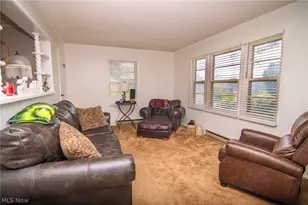 820 Mariann Dr, Martins Ferry, OH 43935 - Photo 7