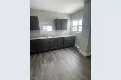 1006 Gaston Avenue, Cambridge, OH 43725 - Photo 5