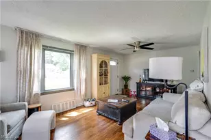 251 9th St NE, Barberton, OH 44203 - Photo 5