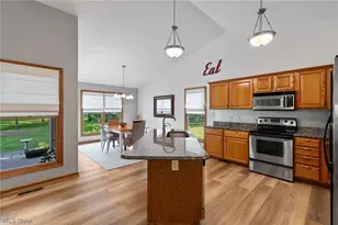 477 Catawba Dr, Wadsworth, OH 44281 - Photo 9