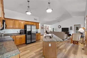 477 Catawba Dr, Wadsworth, OH 44281 - Photo 11