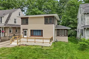 875 Hereford Dr, Akron, OH 44303 - Photo 3