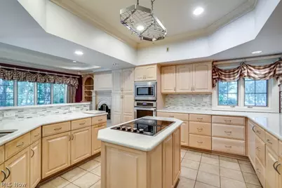 4171 Glenmoor Road NW, Canton, OH 44718 - Photo 15