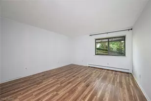 654 Meredith Ln, Cuyahoga Falls, OH 44223 - Photo 23