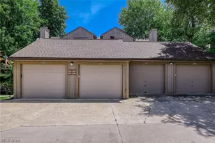654 Meredith Ln, Cuyahoga Falls, OH 44223 - Photo 31