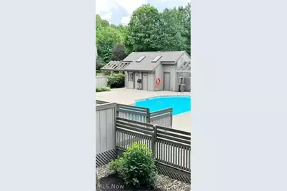 654 Meredith Lane, Cuyahoga Falls, OH 44223 - Photo 33