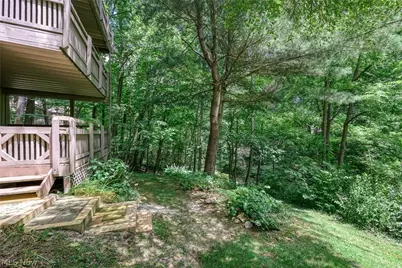 654 Meredith Lane, Cuyahoga Falls, OH 44223 - Photo 39