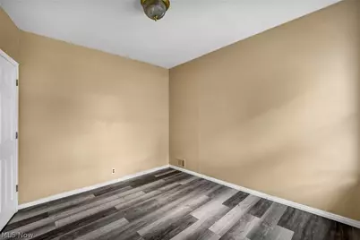 8802 Denison Avenue, Loveland, OH 44102 - Photo 41