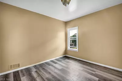 8802 Denison Avenue, Loveland, OH 44102 - Photo 29