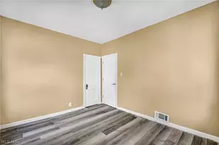 8802 Denison Ave, Loveland, OH 44102 - Photo 33