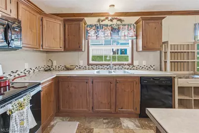 1023 Overlook Drive SW, Canton, OH 44706 - Photo 13