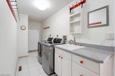 2596 Dodd Road, Willoughby Hills, OH 44094 - Photo 27