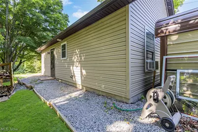 716 W Clark Street, East Palestine, OH 44413 - Photo 19