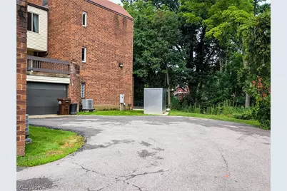 2069 Penguin Avenue, Akron, OH 44319 - Photo 29