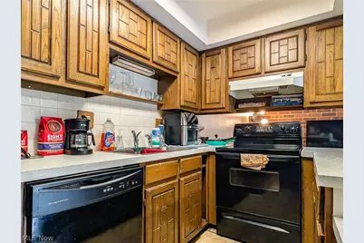 2069 Penguin Avenue, Akron, OH 44319 - Photo 11