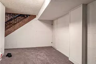 2069 Penguin Ave, Akron, OH 44319 - Photo 5