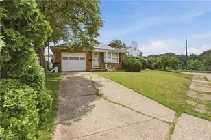 1538 Cottage Pl NW, Canton, OH 44703 - Photo 3
