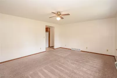 3090-3092 Brumbaugh Street NW, North Canton, OH 44720 - Photo 7