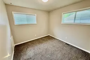1276 E 359th St, Eastlake, OH 44095 - Photo 9