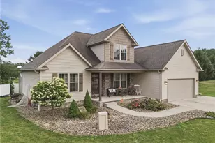 5852 Sky Rdg Ave NE, Louisville, OH 44641 - Photo 3