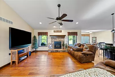 3788 Deerfield Avenue NW, North Lawrence, OH 44666 - Photo 7