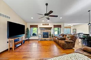 3788 Deerfield Ave NW, North Lawrence, OH 44666 - Photo 7
