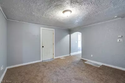 815 Seneca Street NE, Massillon, OH 44646 - Photo 9